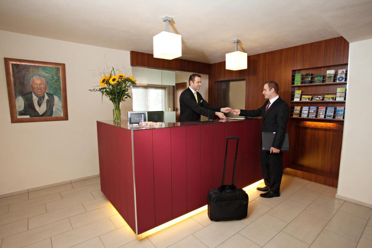 Hotel Vorfelder Walldorf  Eksteriør billede
