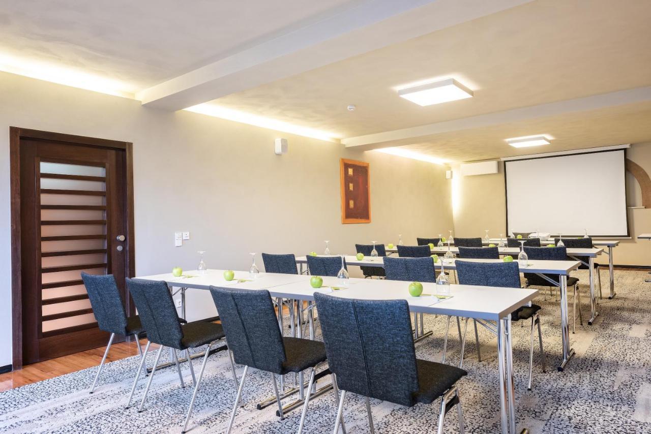 Hotel Vorfelder Walldorf  Eksteriør billede