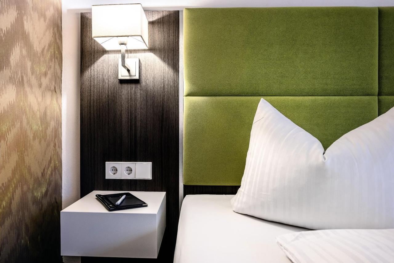 Hotel Vorfelder Walldorf  Eksteriør billede